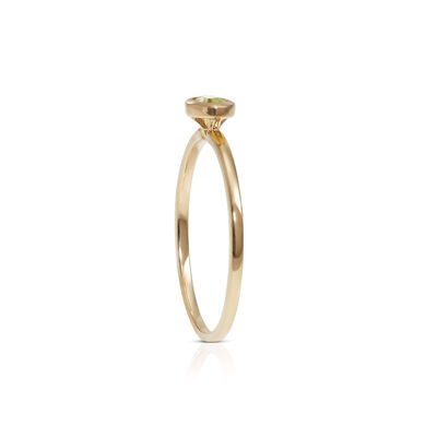 Bezel Set Oval Peridot Ring 14K