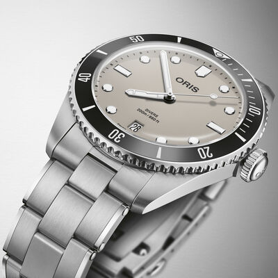 Oris Divers Date Beige Dial, 39 mm