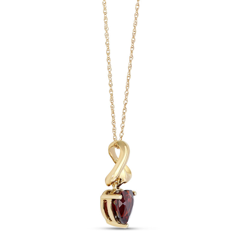 Heart Shaped Garnet Pendant Necklace, 14K Yellow Gold image number 1